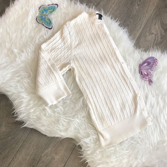 Cable knit button down sweater - Picture 4 of 7